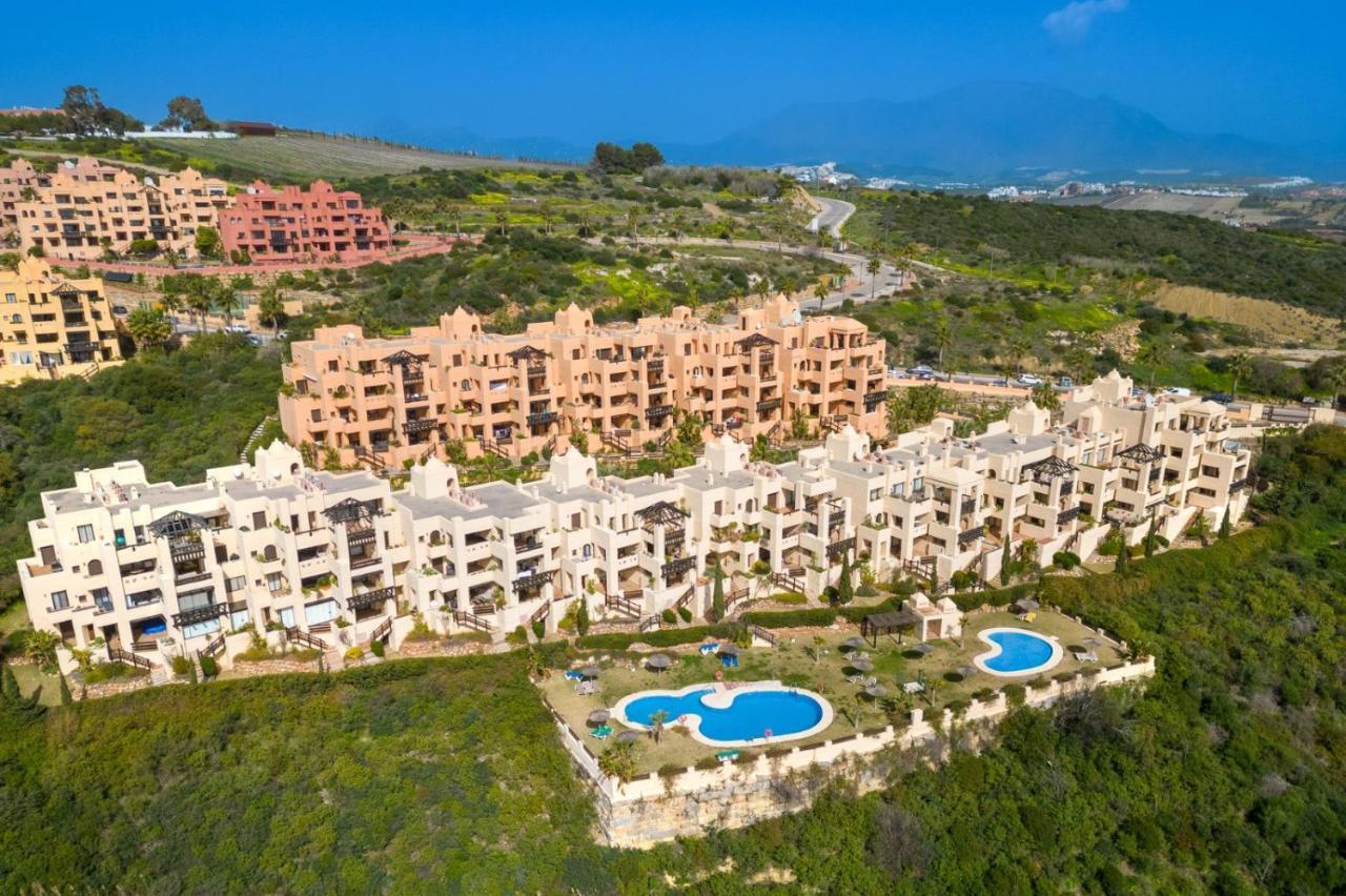15 First Line Penthouse With Wonderful Seaview Near Duquesa Golf Manilva Andalucia Exterior foto